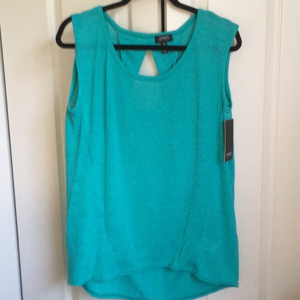SOLD-Jones New York Aquamarine Sleeveless Top with Back Keyhole Detail